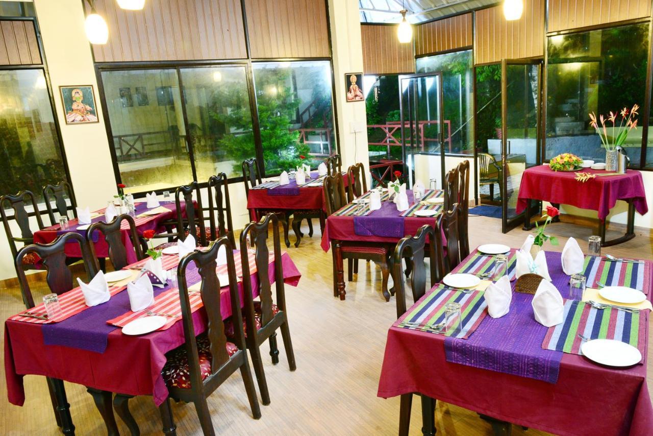 Violet Woods Hotel Munnar Exterior foto